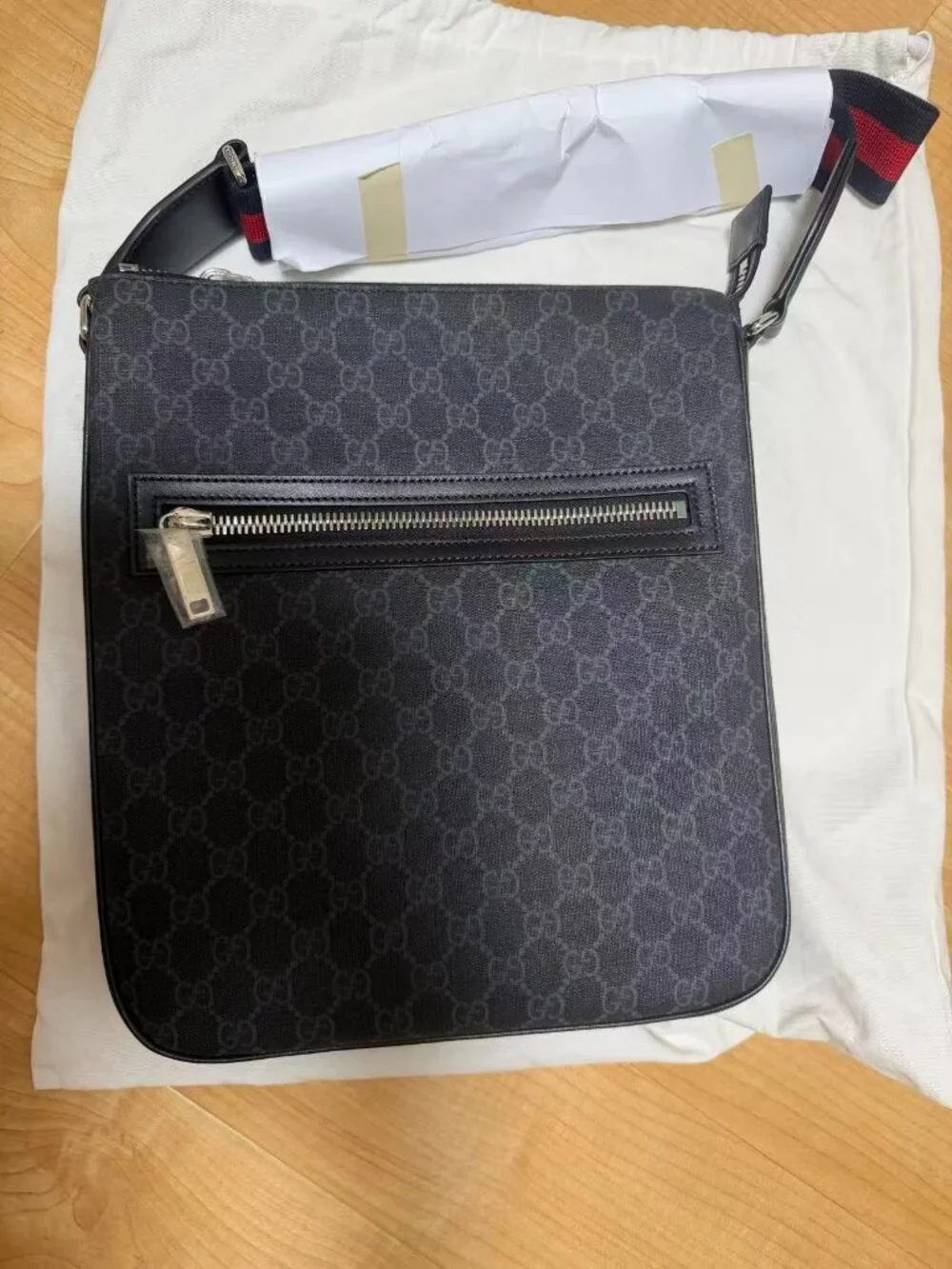 unisex gucci messenger bag